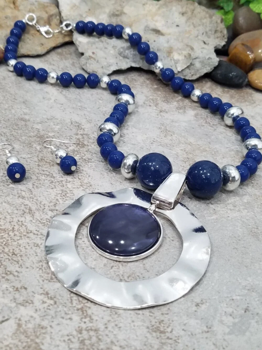 Cobalt Blue Ceramic Bead & Hammered Silver Tone Pendant Necklace & Earring Set